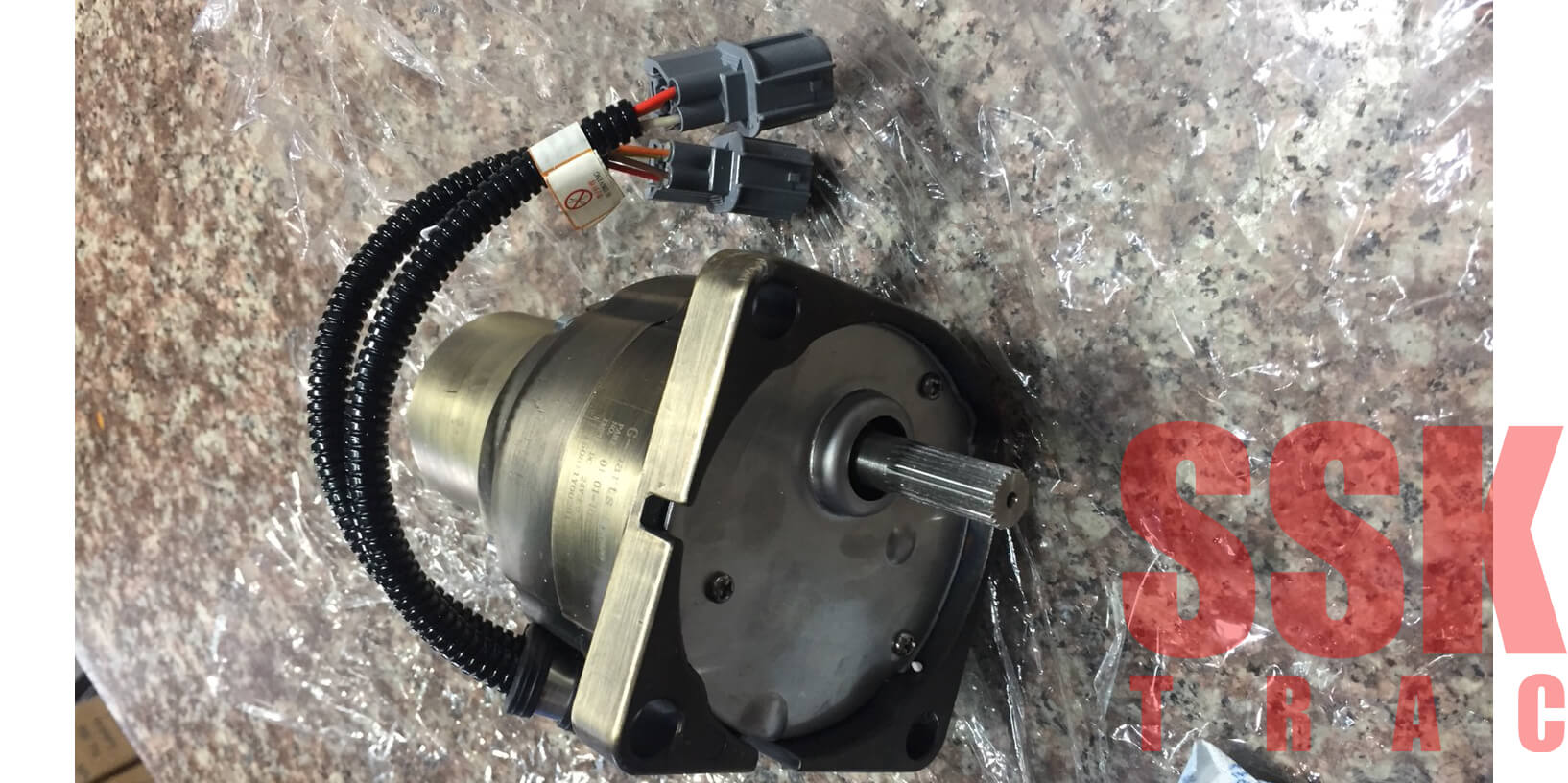 มอเตอร์เร่ง Kobelco (โกเบลโก) SK200-6